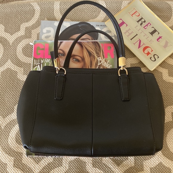 “Coach “ black bag - Picture 3 of 9
